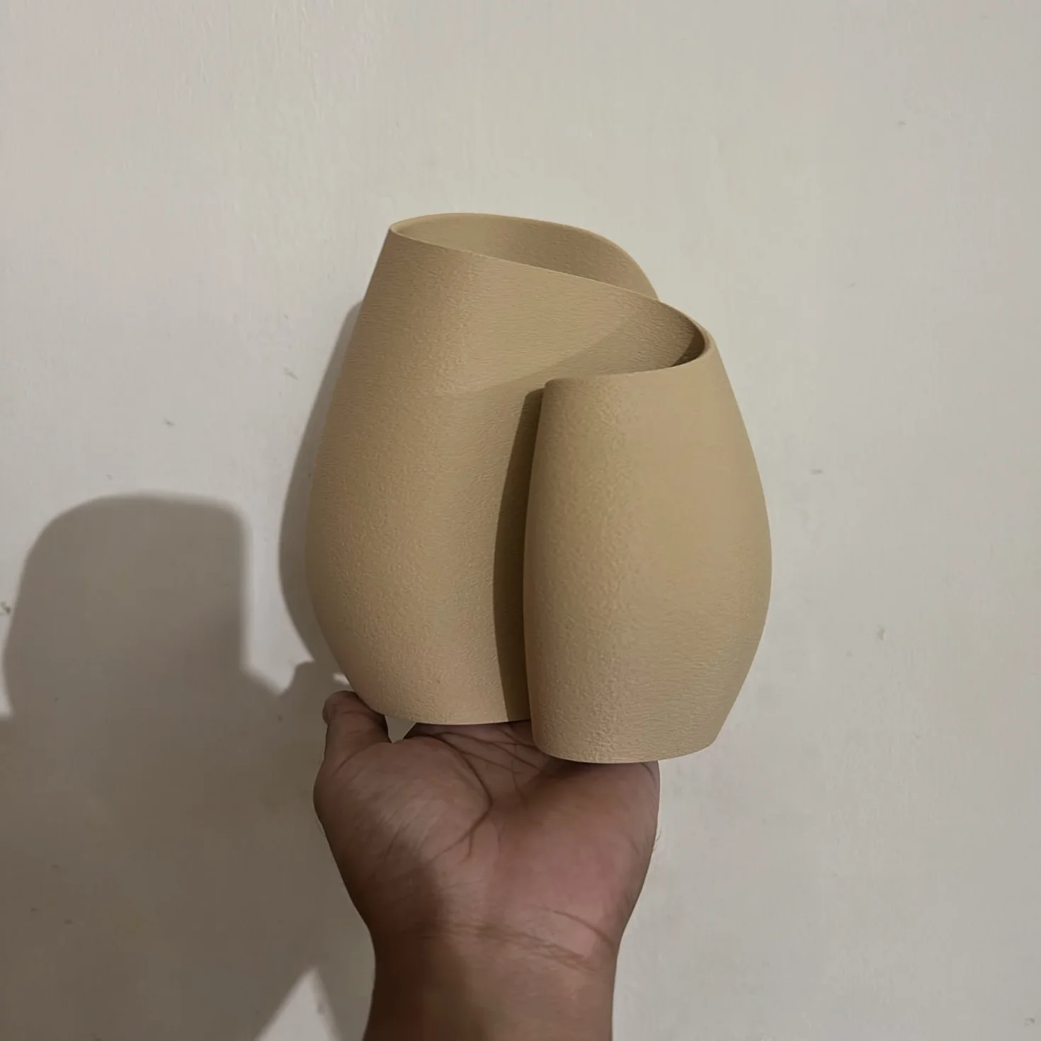 Sinuous Flower Vase image 5